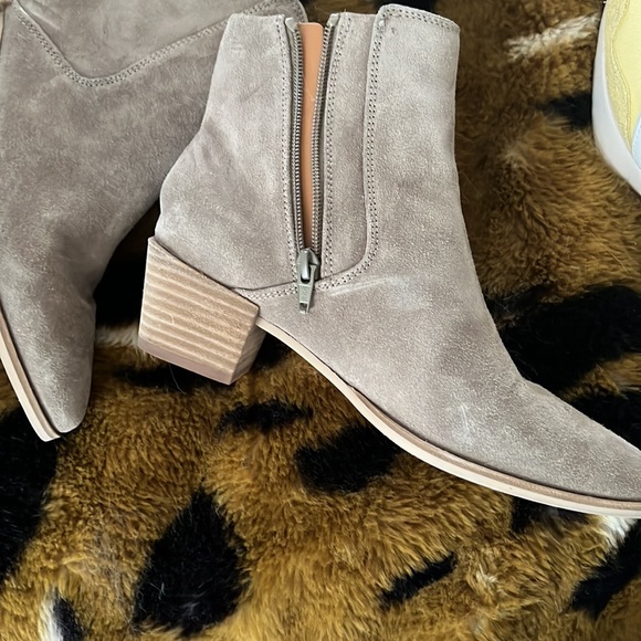 Used Rag and bone booties - Picture 5 of 6